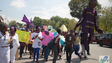 Sit in d’organisations féministes à Port au Prince pour le respect des droits des femmes