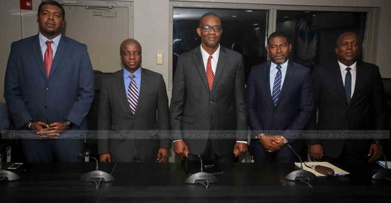 Les 5 nouveaux ministres Crédit Ministère de la Communication