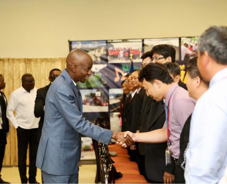 Le Président Jovenel Moise reçoit une délégation de 21 techniciens venue du Taiwan