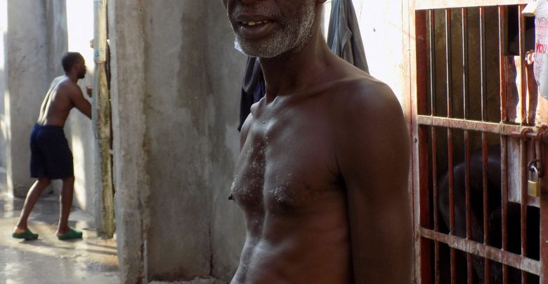 prisoner david samson outside his cell credit Prison Insider