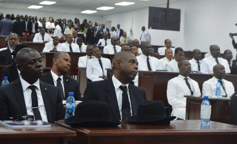 Newsreel : With a dysfunctional senate creaes a vacuum of power