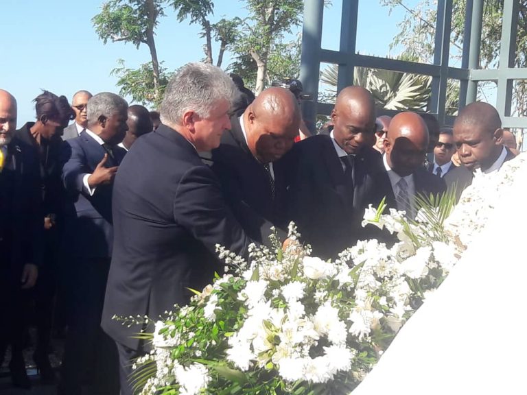 12 janvier: dix ans de marchandages politiques