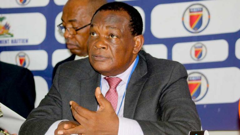 Poussé vers la sortie, Dadou laisse la place à Varieno Saint-Fleur