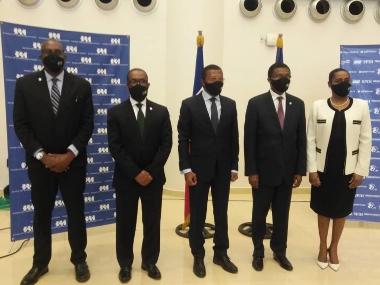 La Banque Mondiale apporte son appui à la lutte contre la crise sanitaire La Banque Mondiale apporte son appui à la lutte contre la crise sanitaire