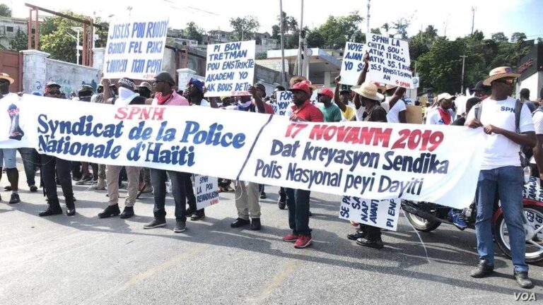 Entre félicitations et dénonciations, la crise du système judiciaire se maintient