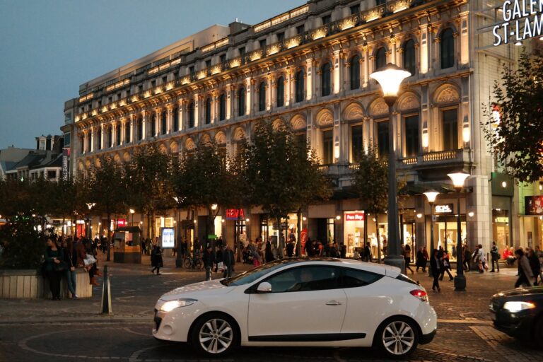 Visite surprise d’Ariel Henry chez Lambert