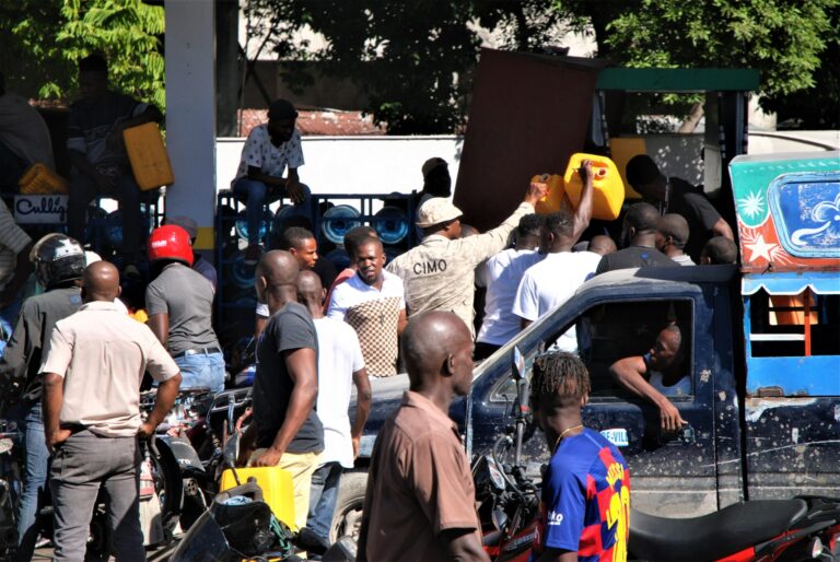Normalisation de la pénurie de carburant