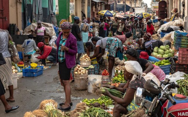 Les prix des produits de première nécessité, grimpent
