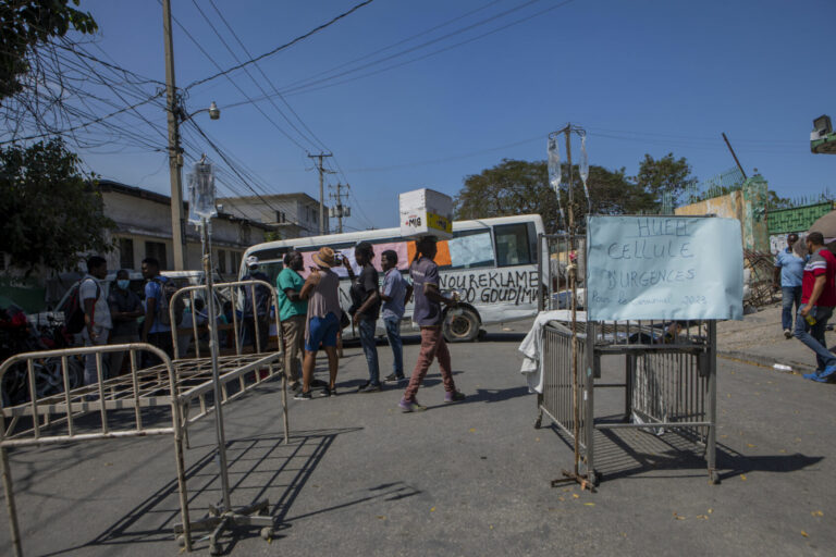 Deux mois de grèves des médecins résidents de l’HUEH Deux mois de grèves des médecins résidents de l’HUEH