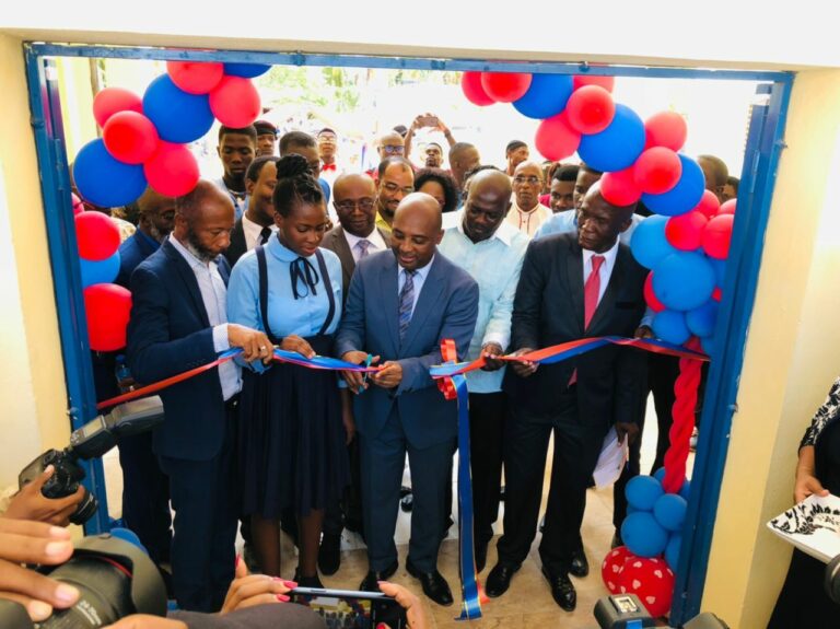 Petit-Trou-de-Nippes: inauguration du premier lycée technique agricole en Haïti