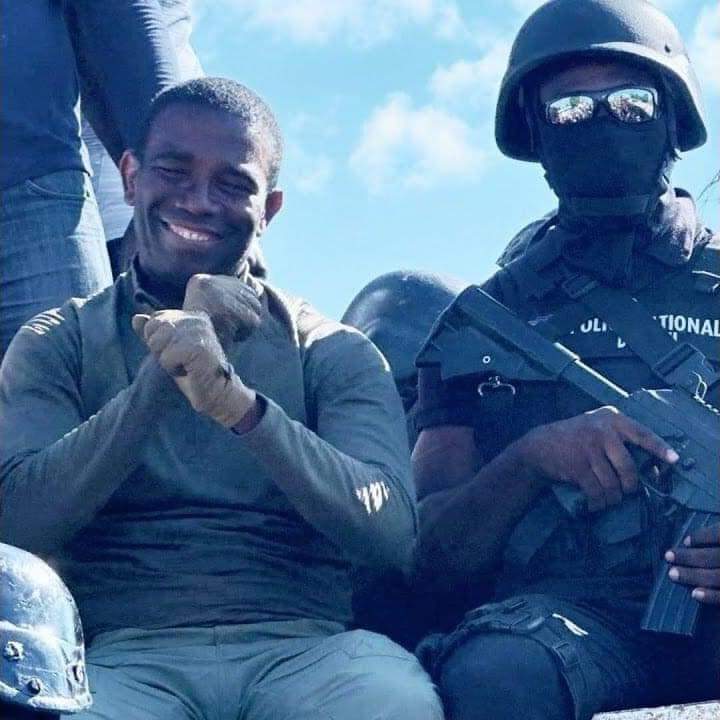 Un discours de leurre, accueilli en sauveur….