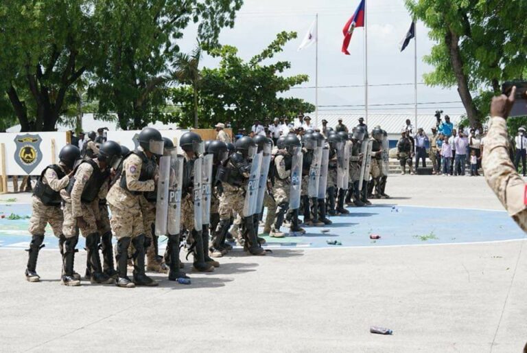 Un premier contingent de 300 policiers kényans, attendu en Haïti