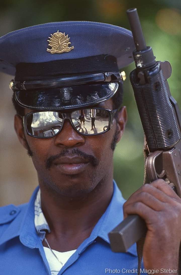  Ayiti, résolution, révolution : le « révolu-son » des « résolu-cons » … 